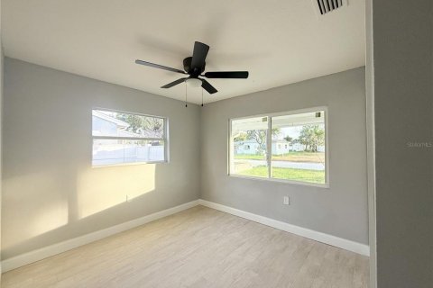 Apartamento en alquiler en Madeira Beach, Florida, 4 dormitorios, 134.52 m2 № 1885795 - foto 12