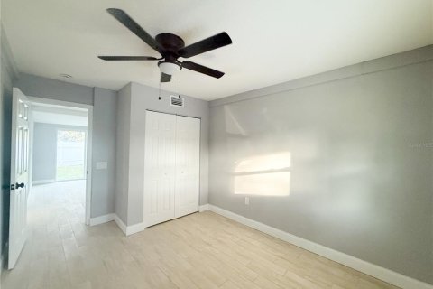 Apartamento en alquiler en Madeira Beach, Florida, 4 dormitorios, 134.52 m2 № 1885795 - foto 15