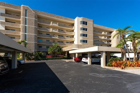 Condo in Longboat Key, Florida, 2 bedrooms  № 2098378 - photo 22