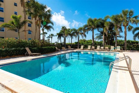 Condo in Longboat Key, Florida, 2 bedrooms  № 2098378 - photo 27