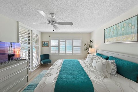 Condo in Longboat Key, Florida, 2 bedrooms  № 2098378 - photo 14