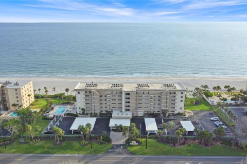 Condo in Longboat Key, Florida, 2 bedrooms  № 2098378 - photo 2