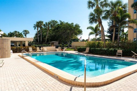 Condo in Longboat Key, Florida, 2 bedrooms  № 2098378 - photo 26
