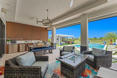 Купить виллу или дом в Майами, Флорида 5 спален, 288.37м2, № 1998061 - фото 9