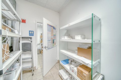 Propiedad comercial en venta en Cutler Bay, Florida № 1863396 - foto 19