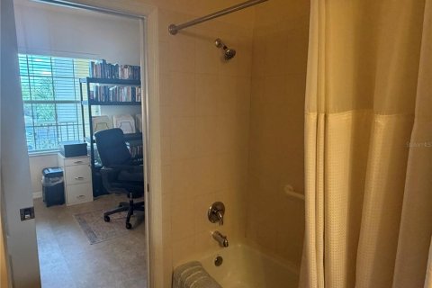 Condominio en alquiler en Venice, Florida, 2 dormitorios, 123.93 m2 № 2142528 - foto 23