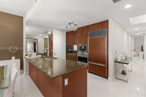 Copropriété à louer à Sunny Isles Beach, Floride: 3 chambres, 183.39 m2 № 2307858 - photo 20