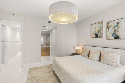 Copropriété à louer à Sunny Isles Beach, Floride: 3 chambres, 183.39 m2 № 2307858 - photo 6