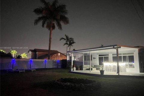 Casa en Homestead, Florida 4 dormitorios, 178.56 m2 № 2050210