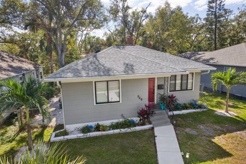House in Saint Petersburg, Florida 3 bedrooms, 91.97 sq.m. № 1510058 - photo 30