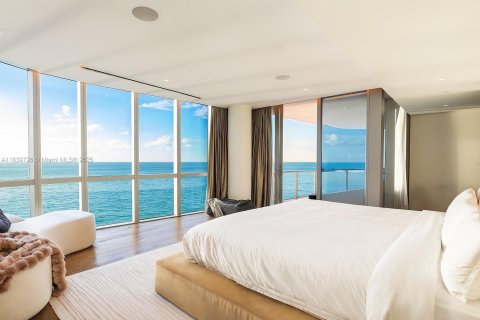 Condo in Sunny Isles Beach, Florida, 3 bedrooms  № 1830612 - photo 12