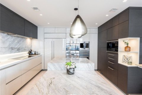 Condo in Sunny Isles Beach, Florida, 3 bedrooms  № 1830612 - photo 8