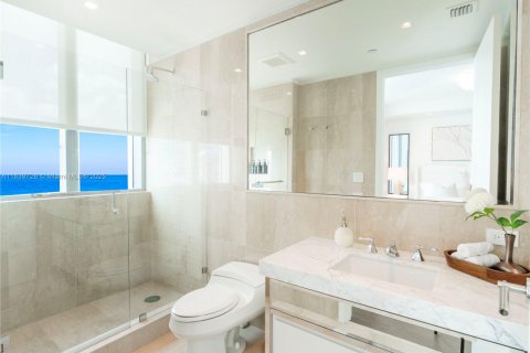 Condo in Sunny Isles Beach, Florida, 3 bedrooms  № 1830612 - photo 23