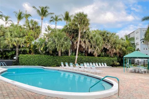Condo à Hallandale Beach, Floride, 2 chambres  № 2009907