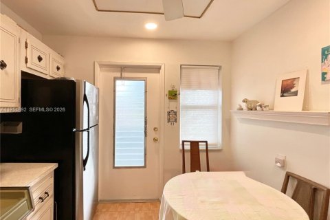 Copropriété à vendre à Hallandale Beach, Floride: 2 chambres, 95.41 m2 № 2009907 - photo 13