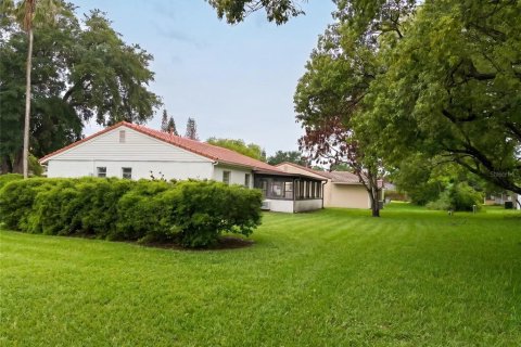 Villa ou maison à louer à Orlando, Floride: 3 chambres, 121.89 m2 № 2105072 - photo 3