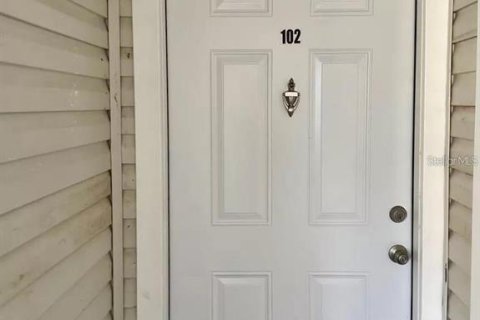 Condo in Orlando, Florida, 2 bedrooms  № 1884010 - photo 2