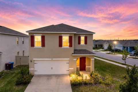 Villa ou maison à Davenport, Floride 5 chambres, 234.3 m2 № 2239334