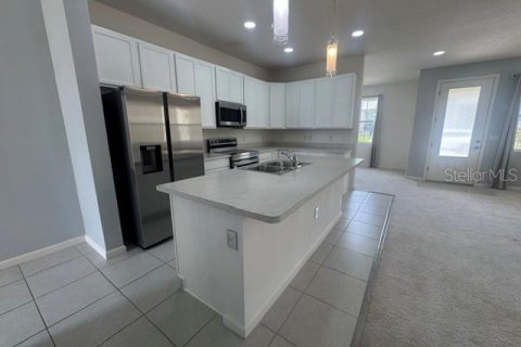 House in Davenport, Florida 4 bedrooms, 174.56 sq.m. № 2203448 - photo 7