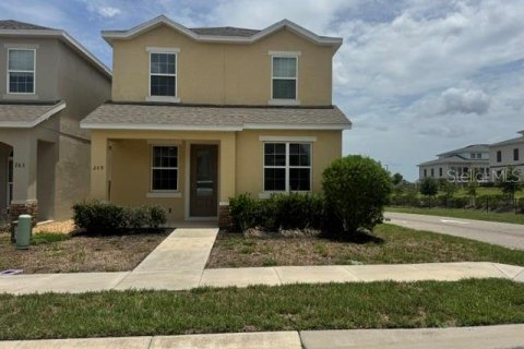 House in Davenport, Florida 4 bedrooms, 174.56 sq.m. № 2203448 - photo 2