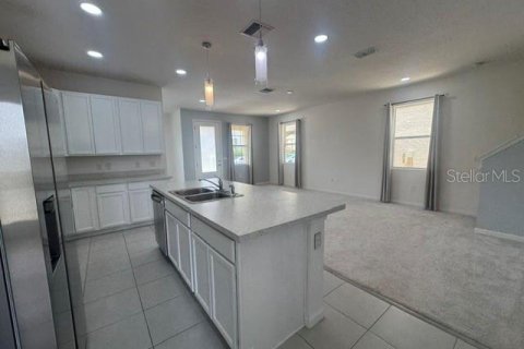 House in Davenport, Florida 4 bedrooms, 174.56 sq.m. № 2203448 - photo 8