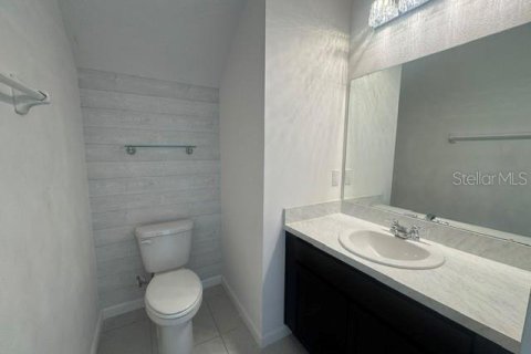 House in Davenport, Florida 4 bedrooms, 174.56 sq.m. № 2203448 - photo 10