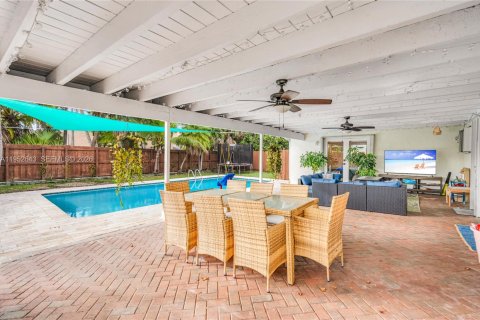 Casa en venta en Palmetto Bay, Florida, 4 dormitorios, 180.51 m2 № 2008856 - foto 28