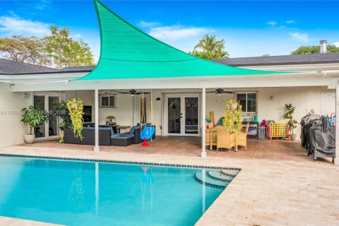 Casa en venta en Palmetto Bay, Florida, 4 dormitorios, 180.51 m2 № 2008856 - foto 15