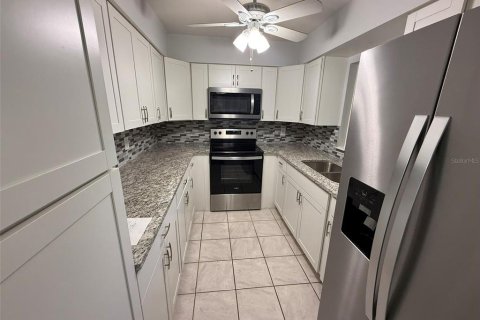 House in Port Charlotte, Florida 2 bedrooms, 90.12 sq.m. № 1917206 - photo 5