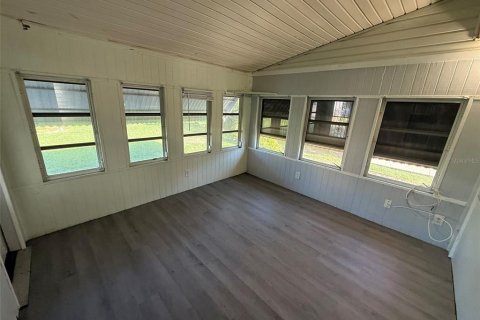 House in Port Charlotte, Florida 2 bedrooms, 90.12 sq.m. № 1917206 - photo 16