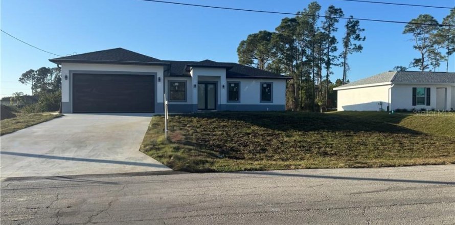 House in Lehigh Acres, Florida 3 bedrooms, 139.17 sq.m. № 1635066