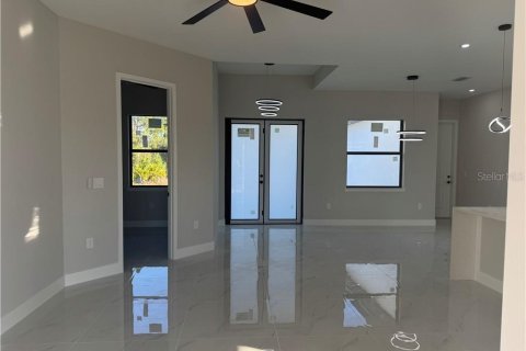 House in Lehigh Acres, Florida 3 bedrooms, 139.17 sq.m. № 1635066 - photo 15