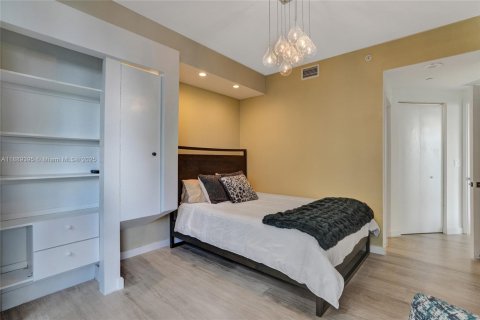 Condominio en venta en Miami, Florida, 2 dormitorios, 86.03 m2 № 1941383 - foto 22