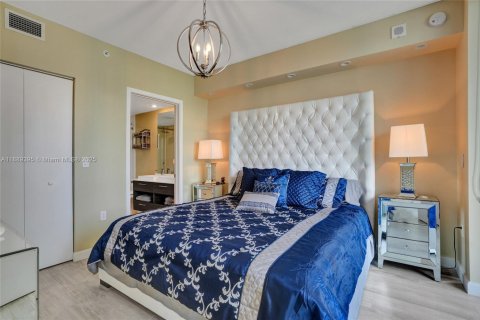 Copropriété à vendre à Miami, Floride: 2 chambres, 86.03 m2 № 1941383 - photo 13
