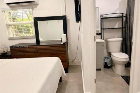 Commercial property in Fort Lauderdale, Florida 1 bedroom № 2086420 - photo 27