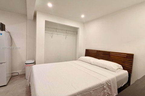 Commercial property in Fort Lauderdale, Florida 1 bedroom № 2086420 - photo 19