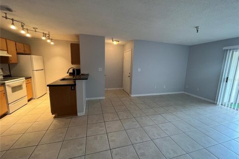 Copropriété à louer à Saint Petersburg, Floride: 1 chambre, 67.73 m2 № 2105215 - photo 5
