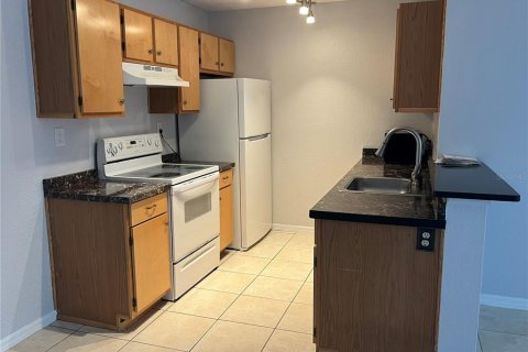Copropriété à louer à Saint Petersburg, Floride: 1 chambre, 67.73 m2 № 2105215 - photo 3
