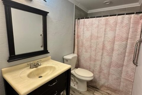 House in Tampa, Florida 2 bedrooms, 80.64 sq.m. № 2356536 - photo 12