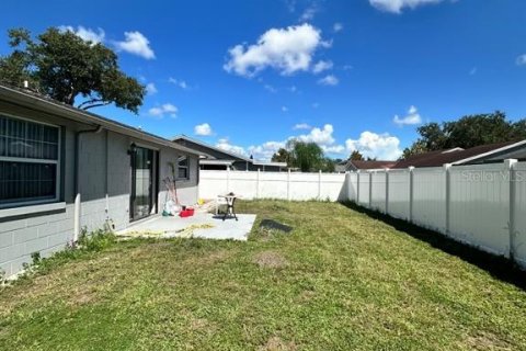 House in Tampa, Florida 2 bedrooms, 80.64 sq.m. № 2356536 - photo 10