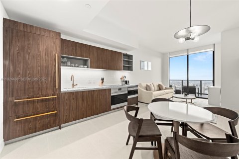 Снять в аренду кондоминиум в Майами, Флорида 1 спальня, 60.67м2, № 1984342 - фото 5