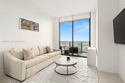 Снять в аренду кондоминиум в Майами, Флорида 1 спальня, 60.67м2, № 1984342 - фото 8