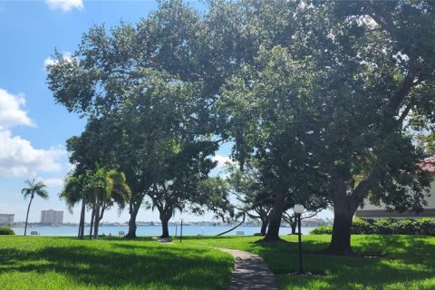 Condominio en alquiler en Saint Petersburg, Florida, 2 dormitorios, 97.55 m2 № 1295422 - foto 28