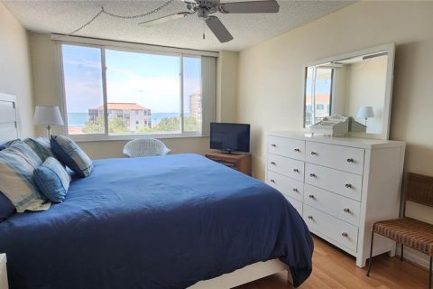 Condominio en alquiler en Saint Petersburg, Florida, 2 dormitorios, 97.55 m2 № 1295422 - foto 15