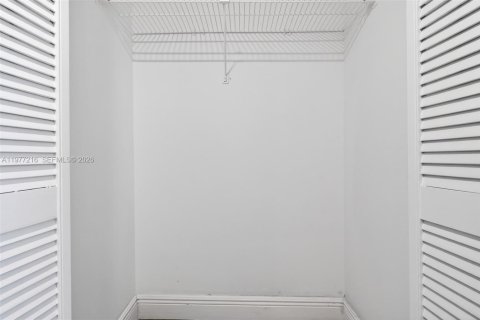 Купить кондоминиум в Уэстон, Флорида 2 спальни, 113.34м2, № 2043641 - фото 14