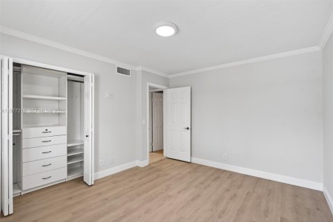 Купить кондоминиум в Уэстон, Флорида 2 спальни, 113.34м2, № 2043641 - фото 21