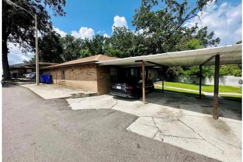 Immobilier commercial à vendre à Lakeland, Floride: 4 chambres, 167.78 m2 № 2435029 - photo 8