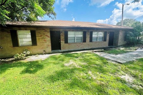 Immobilier commercial à Lakeland, Floride 4 chambres, 167.78 m2 № 2435029