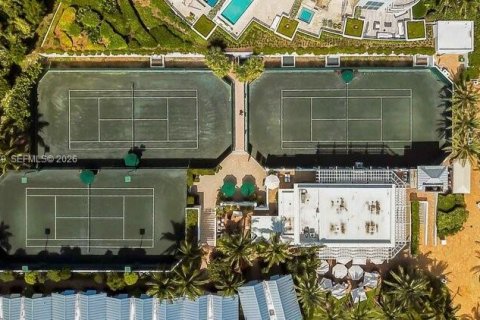 Condo in Miami Beach, Florida, 2 bedrooms  № 2047530 - photo 16