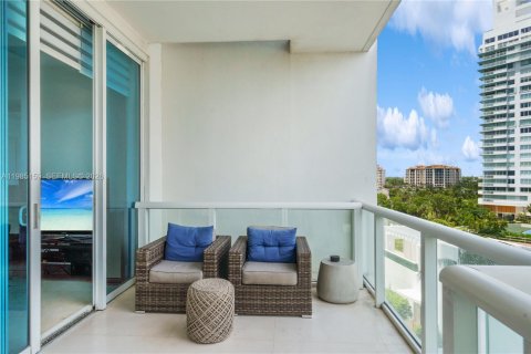 Condo in Miami Beach, Florida, 2 bedrooms  № 2047530 - photo 13